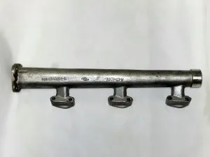 Труба водяная ЯМЗ передняя правая 240-1303104-Б