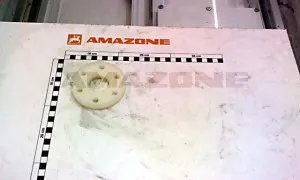 Муфта соединительная 1201100 разбрасывателя ZA-M; ZA-U AMAZONE