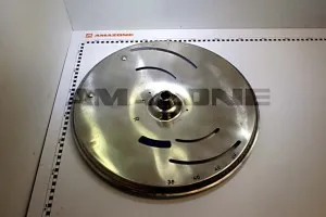 Диск распределительный 24-48 правый 930394 AMAZONE