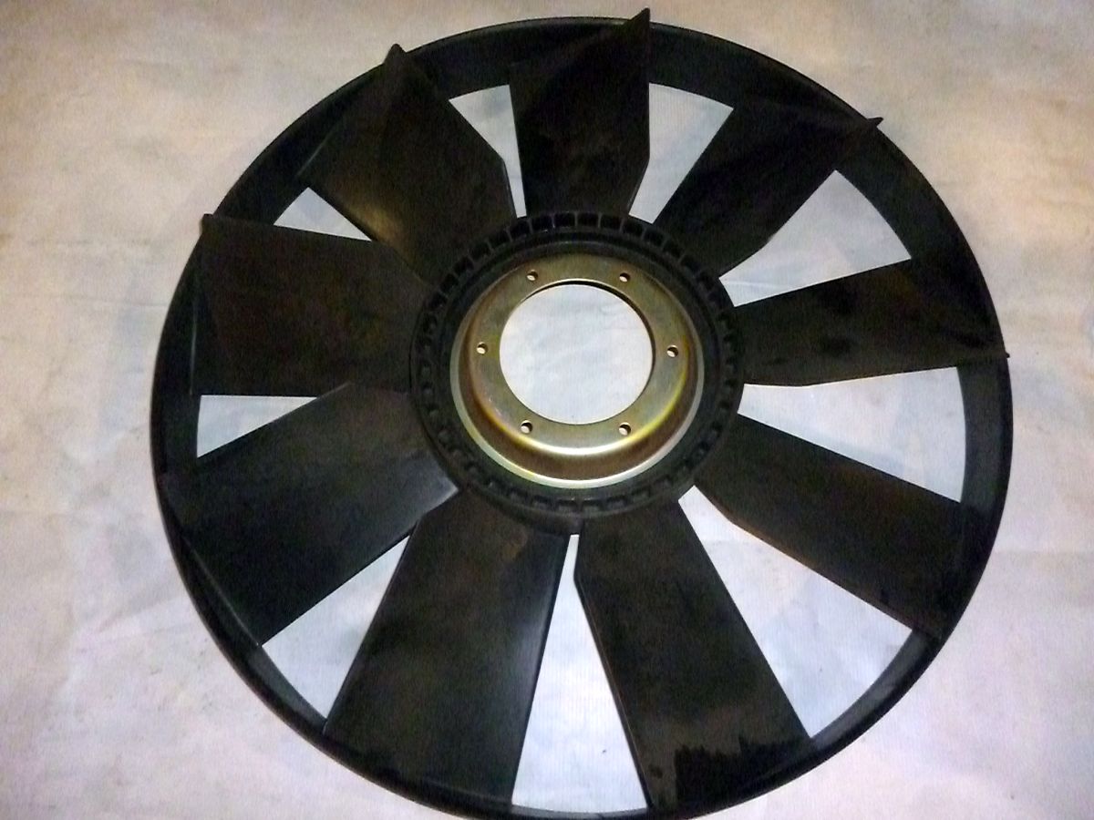Крыльчатка вентилятора КАМАЗ D=704 мм 21-051 (с обечайкой и выгнут диск)