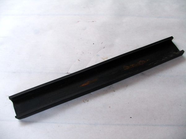 Прокладка КАМАЗ кронштейна топливного бака 5320-1101109 (L=400mm H=60mm)