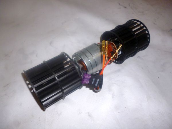 Электродвигатель отопителя ПАЗ обдува стекла (аналог Zenith) 24v  6402012Е