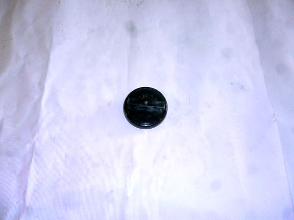 Крышка маслозаливной горловины УАЗ (пластик) 451-1014146