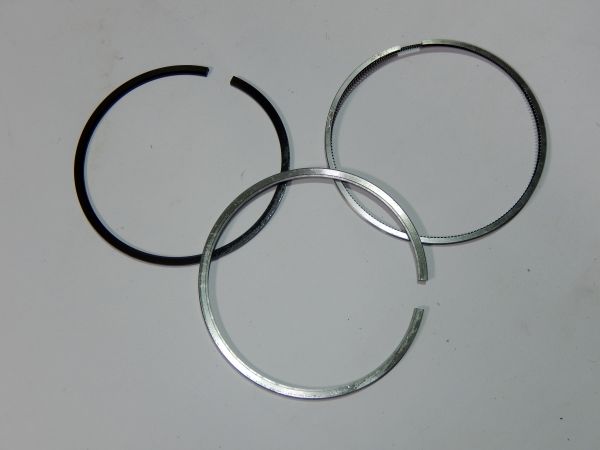Кольца поршневые КАМАЗ (1 п/к) 740.60-1000106-02 Е-2,3 (КМЗ) (кольцо масл.3мм)
