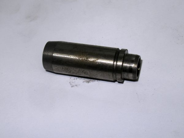Втулка направляющая клапана ВАЗ 2101-1007032 впускного