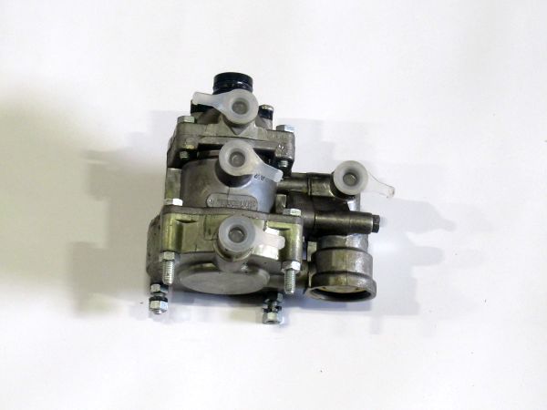 Клапан управления прицепа КАМАЗ 25-3522210-10 двухпроводной (с клапаном обрыва)